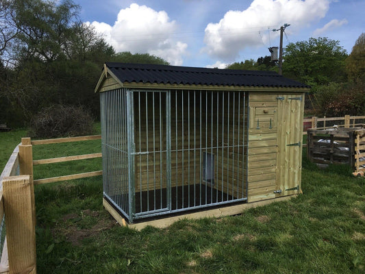 Wooden Dog Kennel and Run