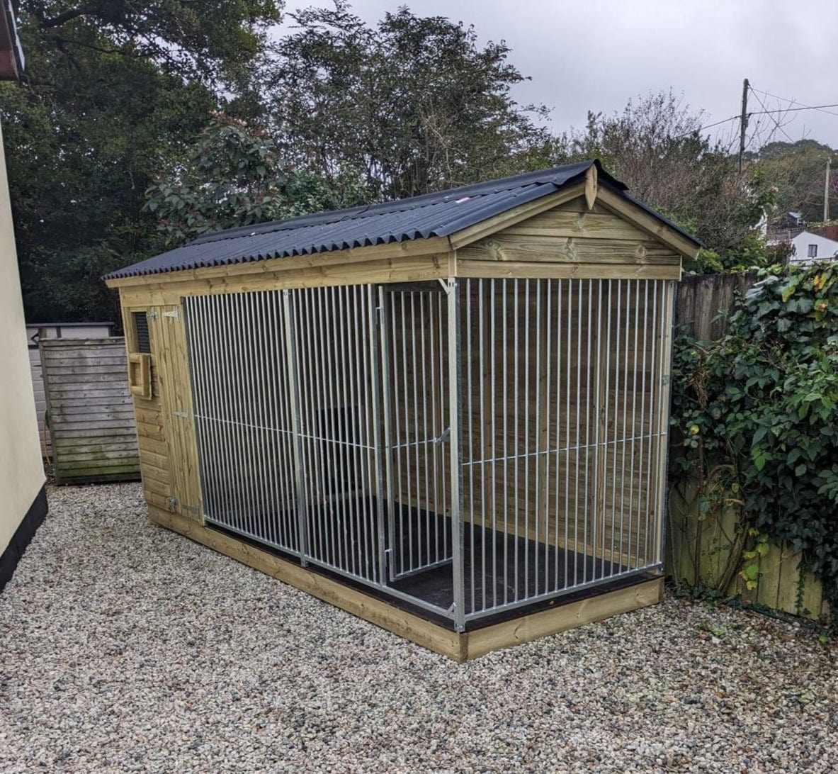 Windermere Wooden Dog Kennel And Run