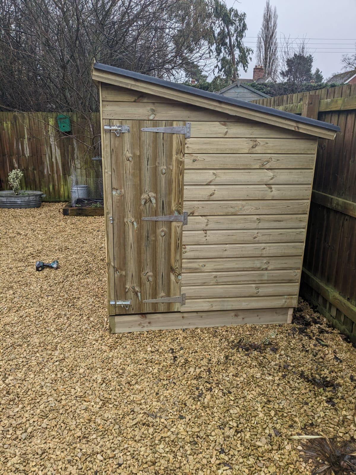 Wooden Dog Kennel and Run