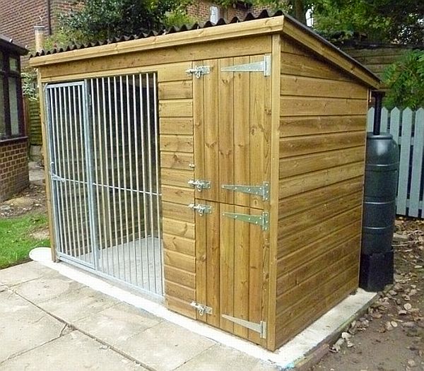Wooden Dog Kennel and Run