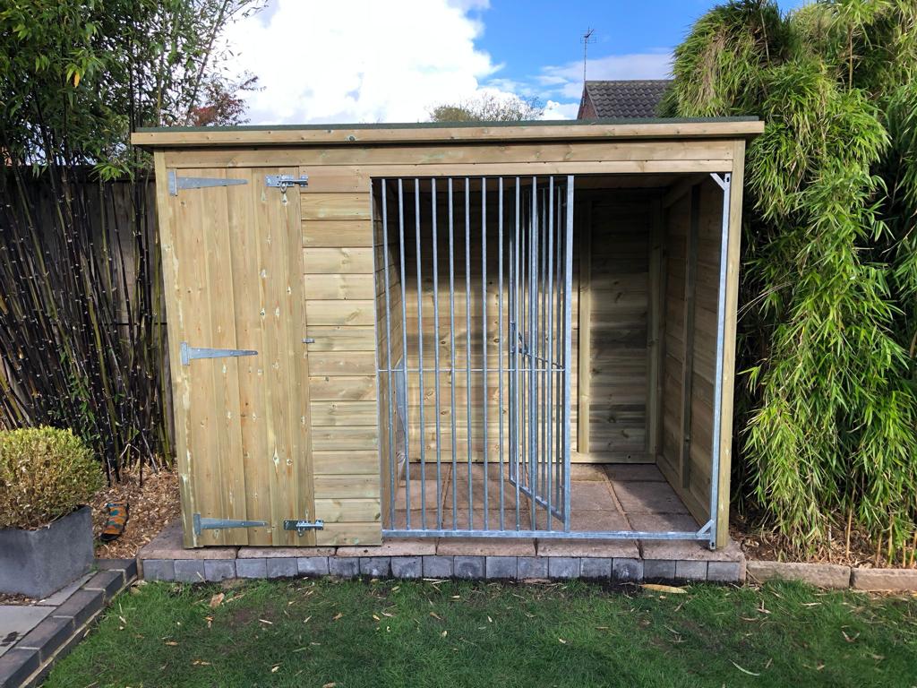 Wooden Dog Kennel and Run