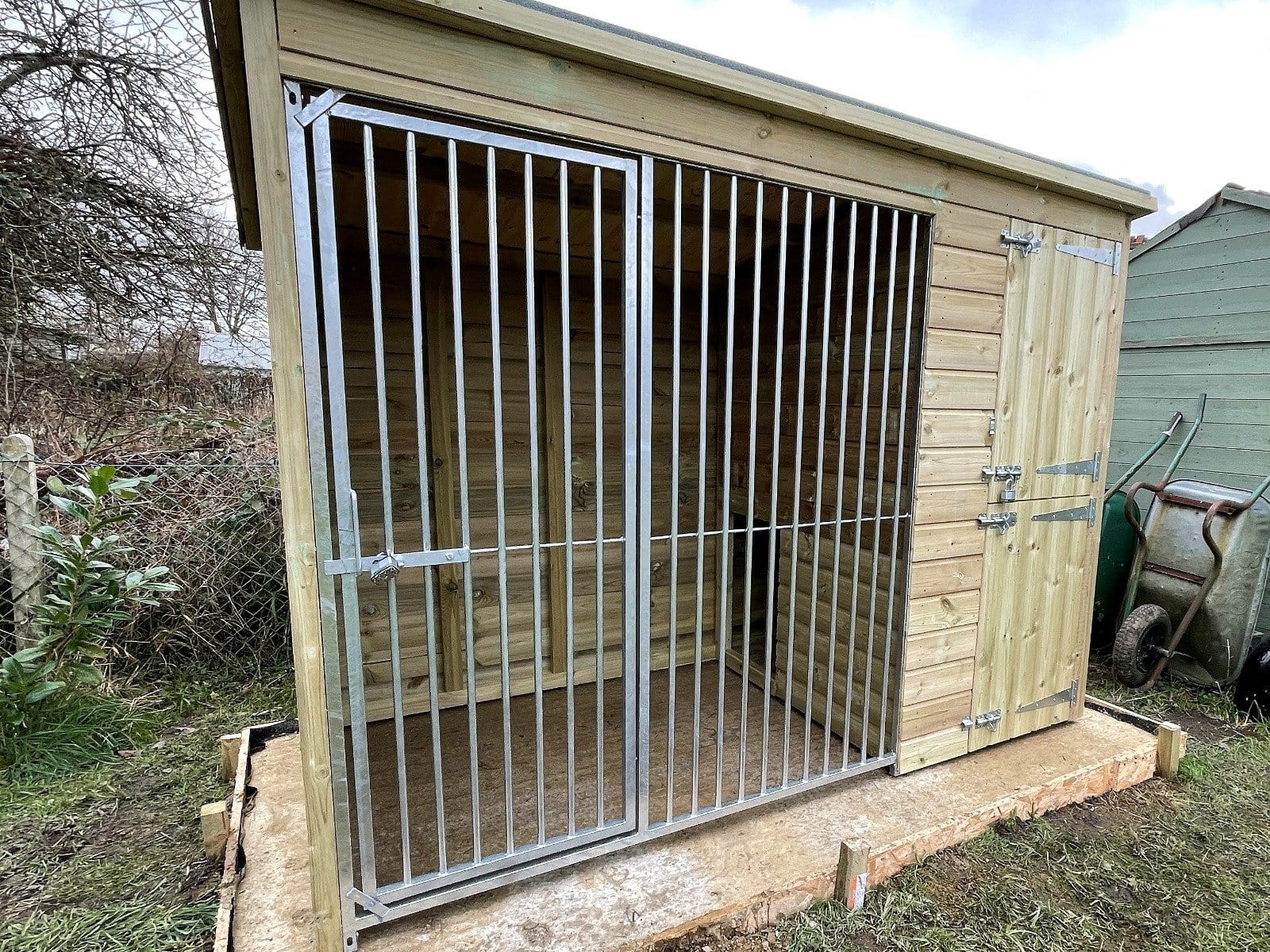 Wooden Dog Kennel and Run