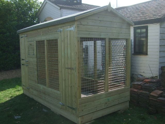 Wooden Dog Kennel and Run