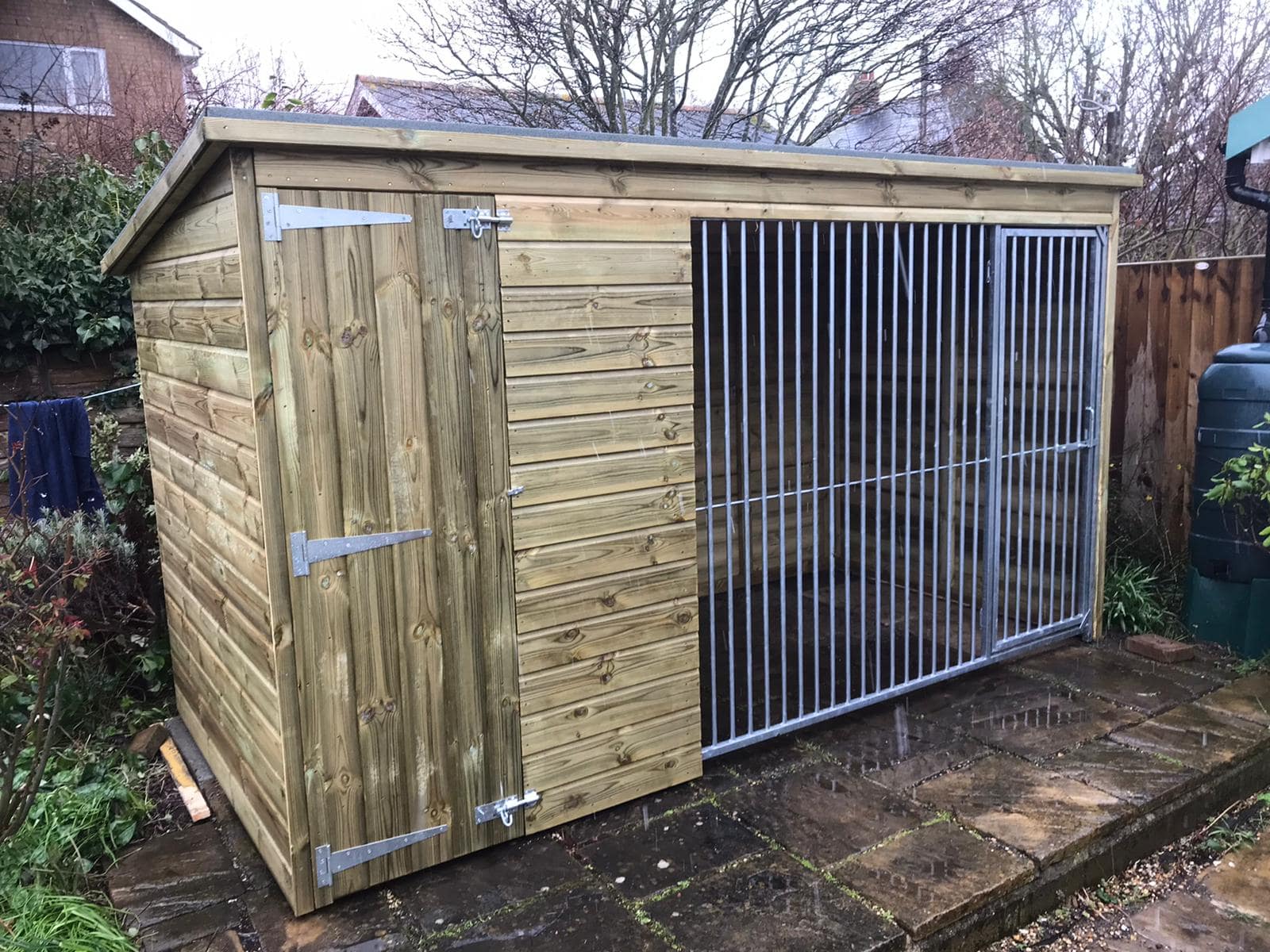 Wooden Dog Kennel and Run