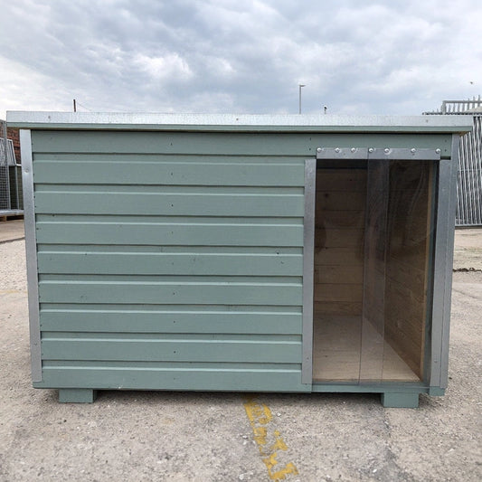 English Heritage Wooden Dog Cabin