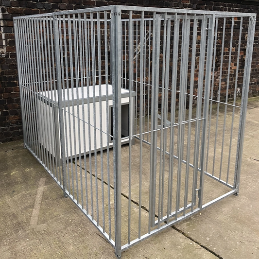 KENNELSTORE SINGLE HOLDING GALVANISED DOG PEN & THERMAL DOG CABIN 5' (Wide) x 12' (Deep)