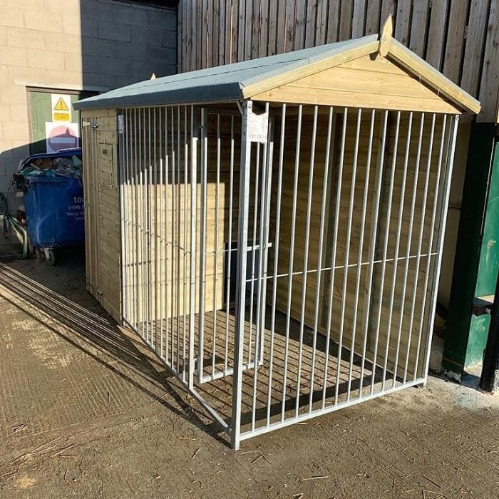 Wooden Dog Kennel and Run